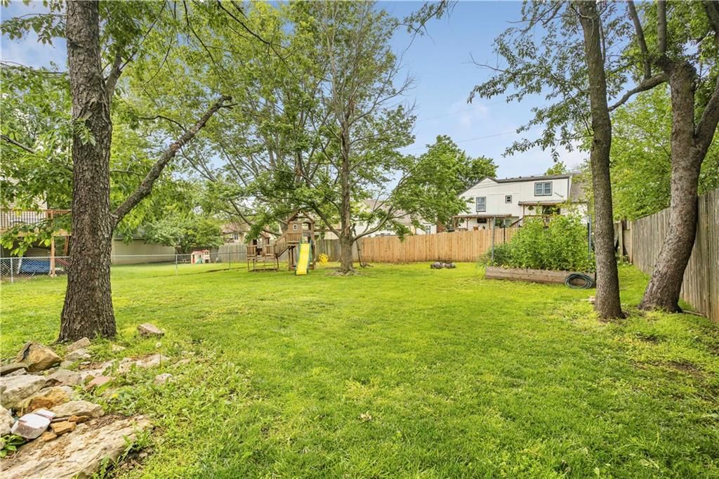 1415 W PRAIRIE Court — photo 18