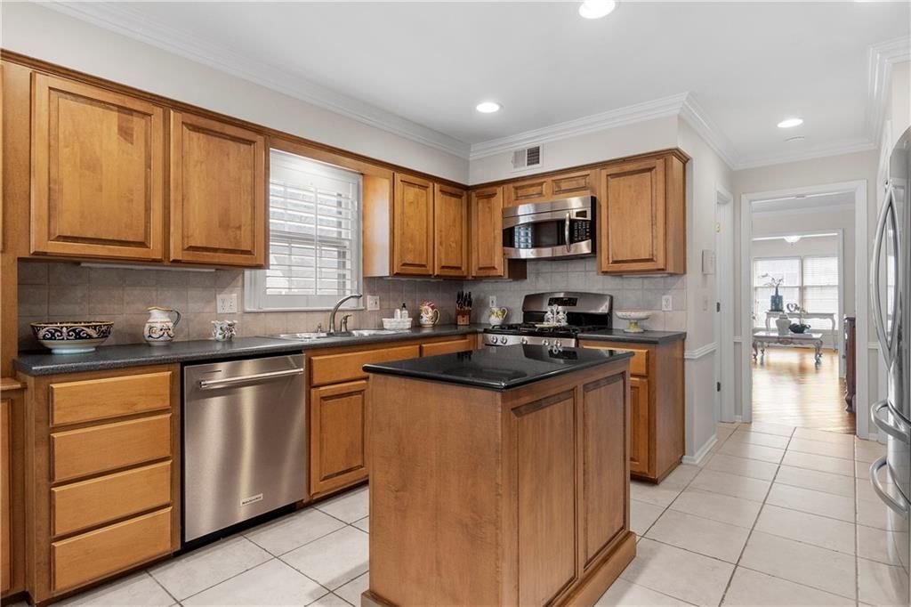12000 Windsor Drive — photo 11