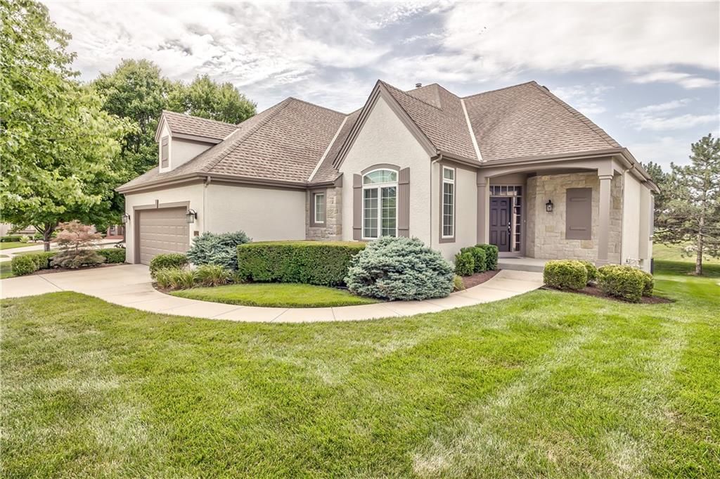 5309 W 141st Terrace, Leawood, KS