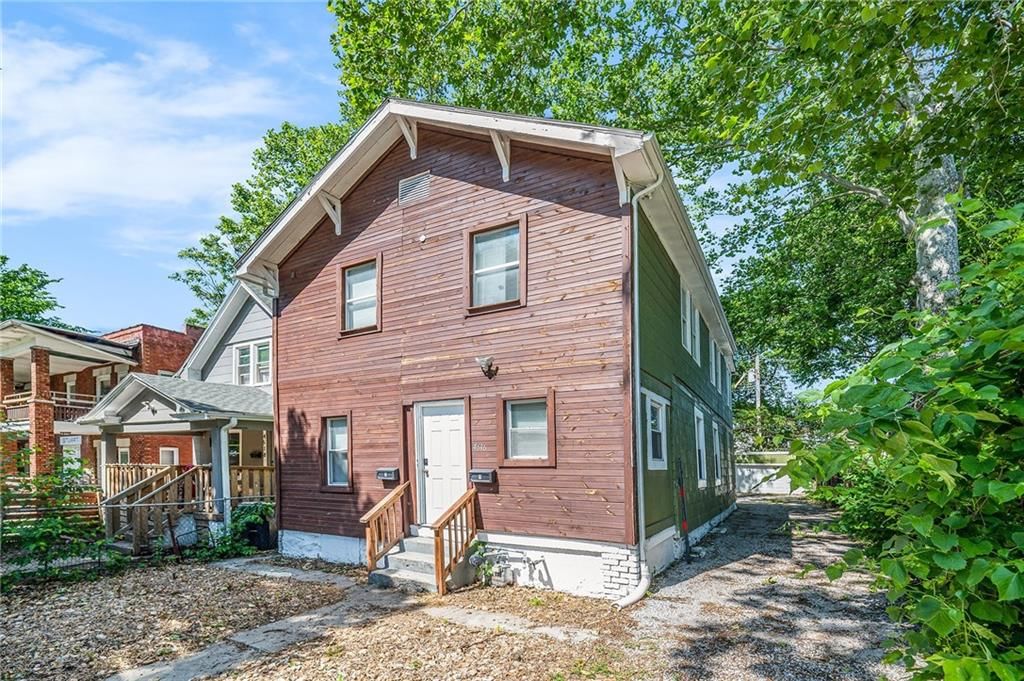 4616 Tracy Avenue — photo 2