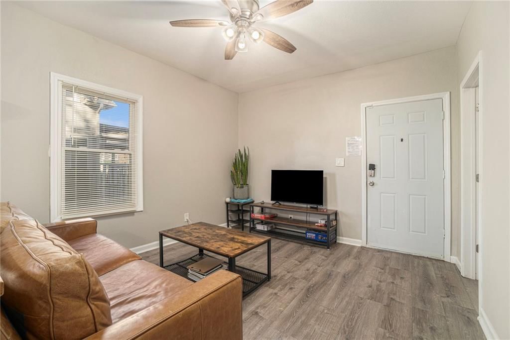 4616 Tracy Avenue — photo 8
