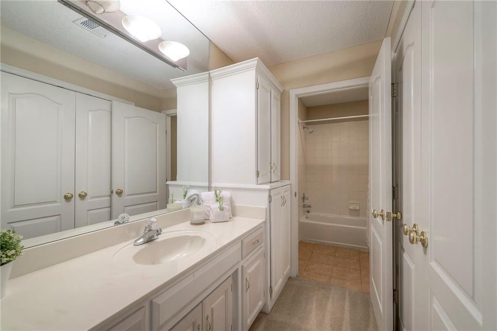5706 NE SAPPHIRE Place — photo 34