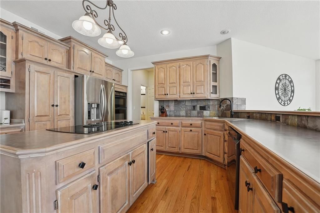 10223 River Hills Court — photo 12