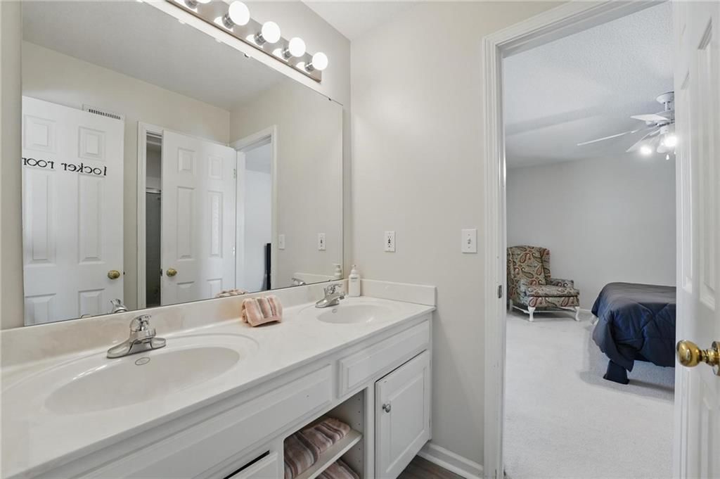 10223 River Hills Court — photo 29