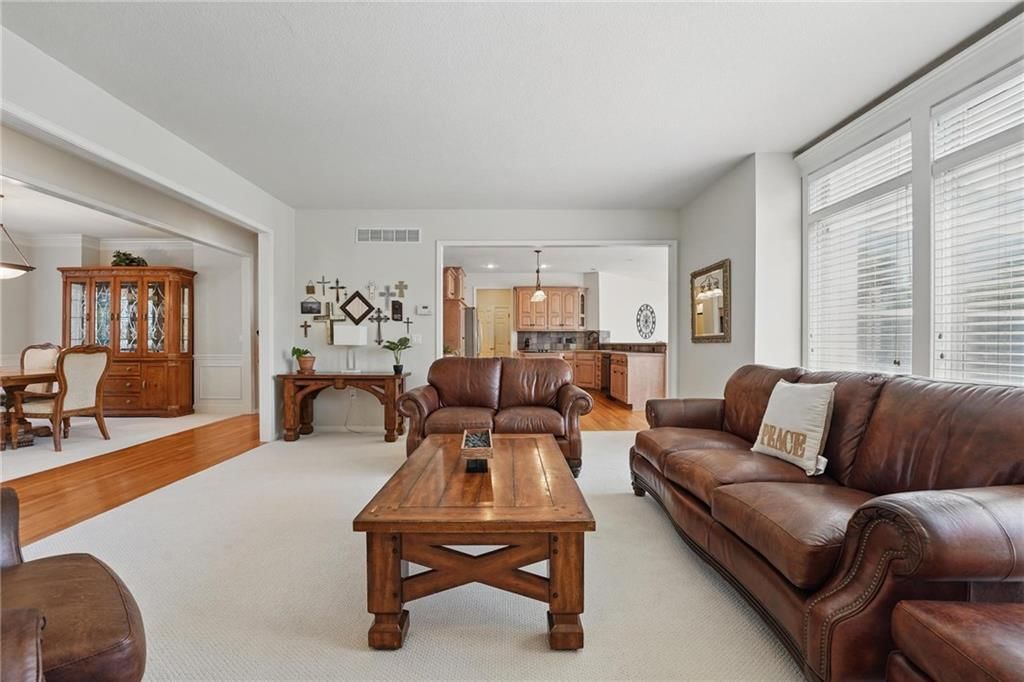 10223 River Hills Court — photo 9