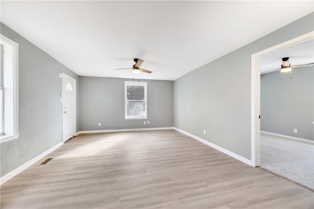 612 S Harris Avenue — photo 6