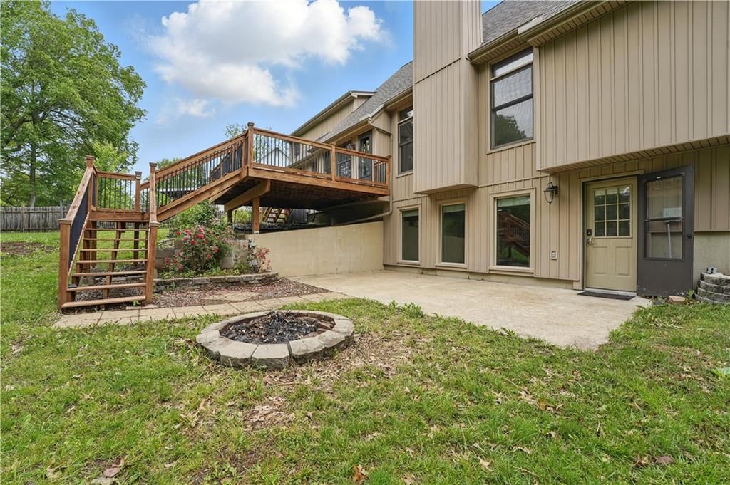 809 NE Jamestown Court — photo 36