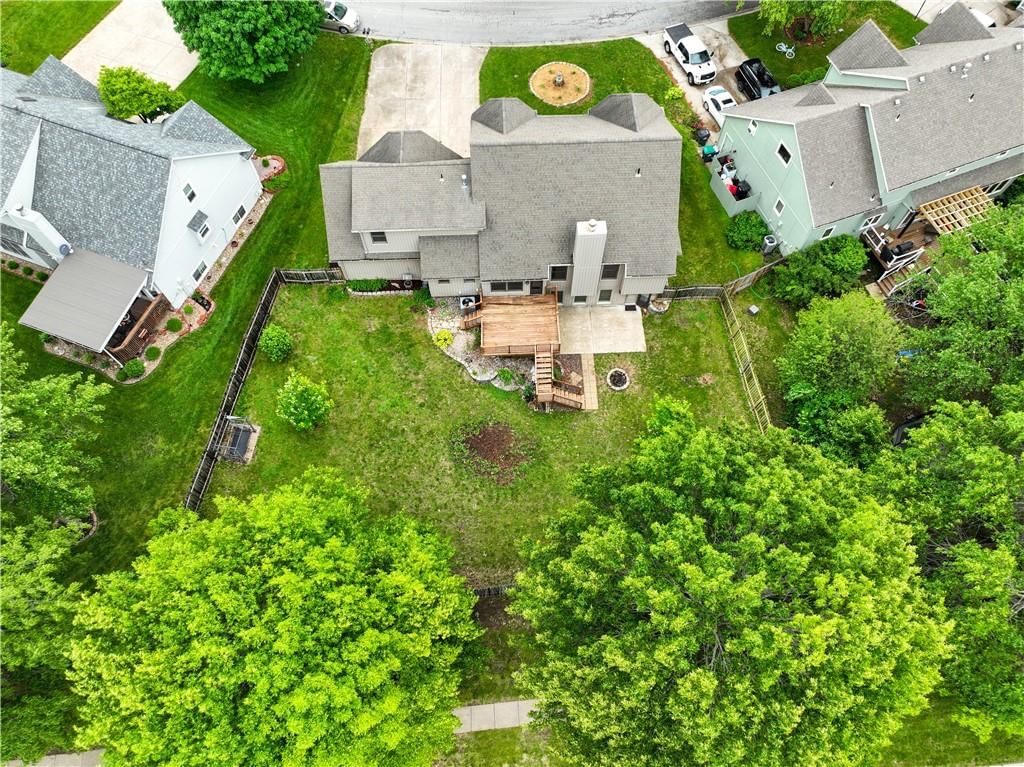 809 NE Jamestown Court — photo 41