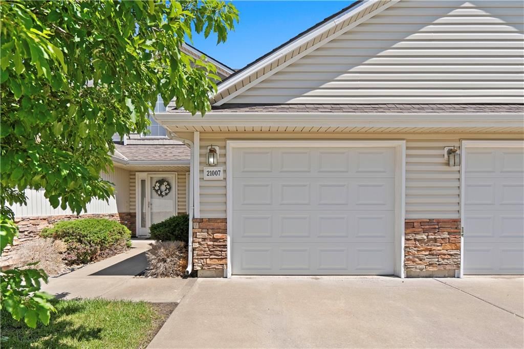 21007 Millridge Street, Spring Hill, KS