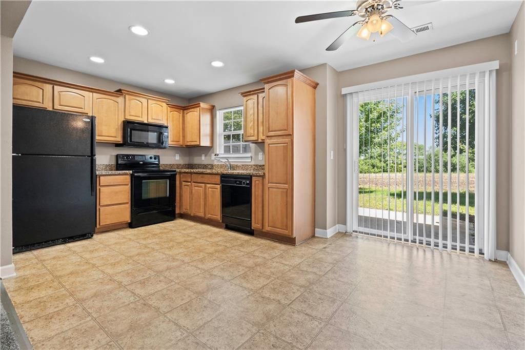 21007 Millridge Street — photo 10