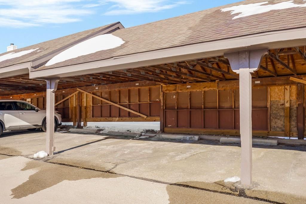 1339 Westbrooke Street — photo 13