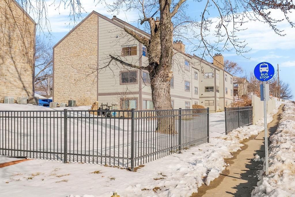 1339 Westbrooke Street — photo 17