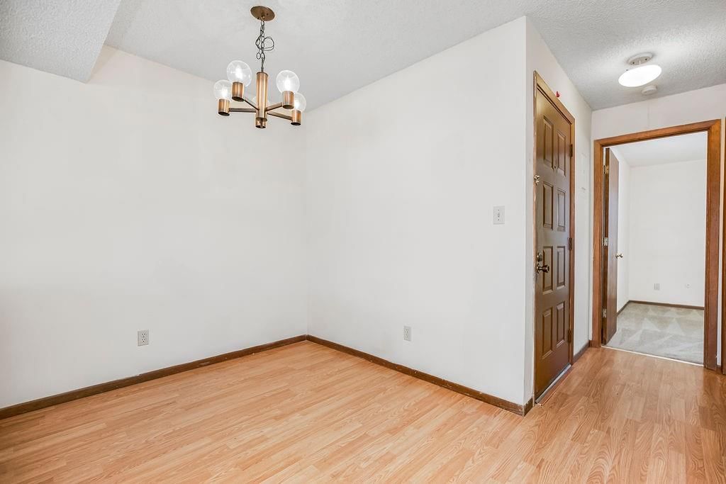 1339 Westbrooke Street — photo 6