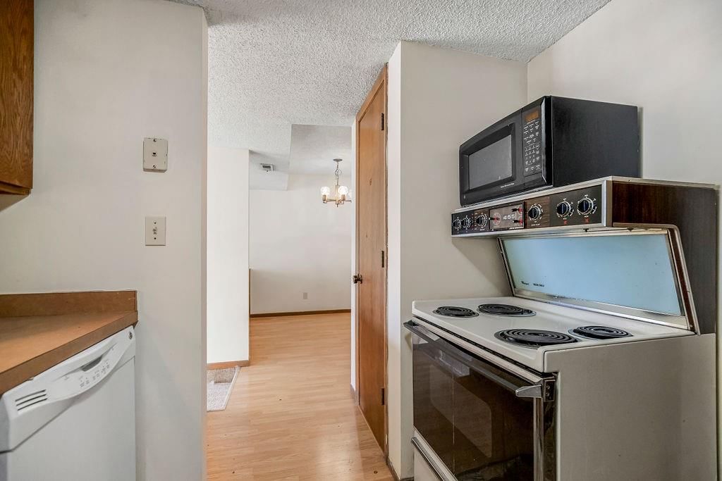1339 Westbrooke Street — photo 8