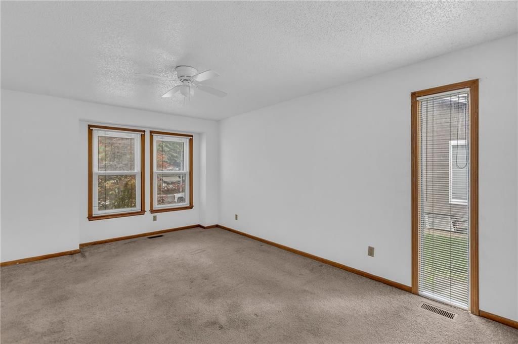 1528 E 123rd Street — photo 15