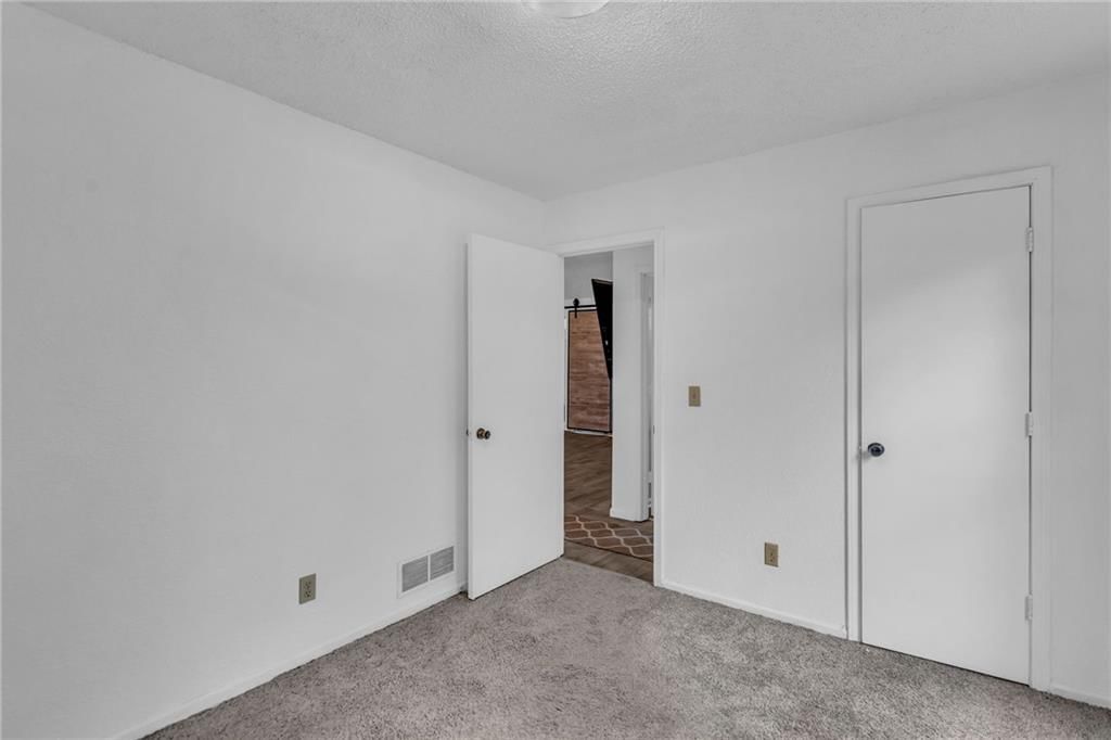 1528 E 123rd Street — photo 25