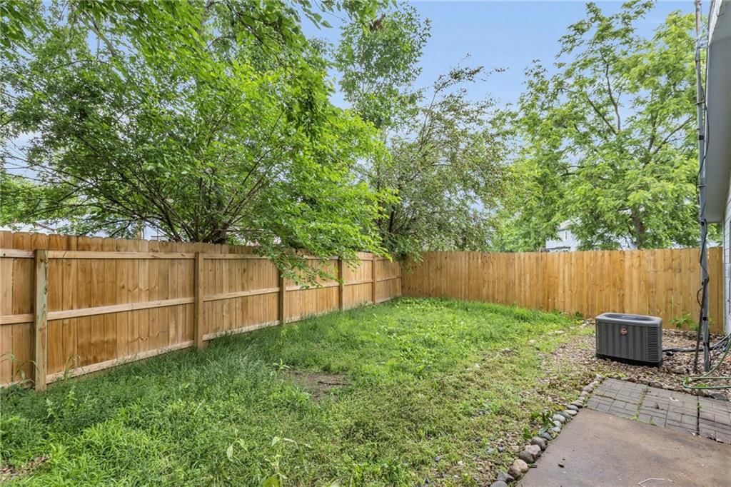 1528 E 123rd Street — photo 29
