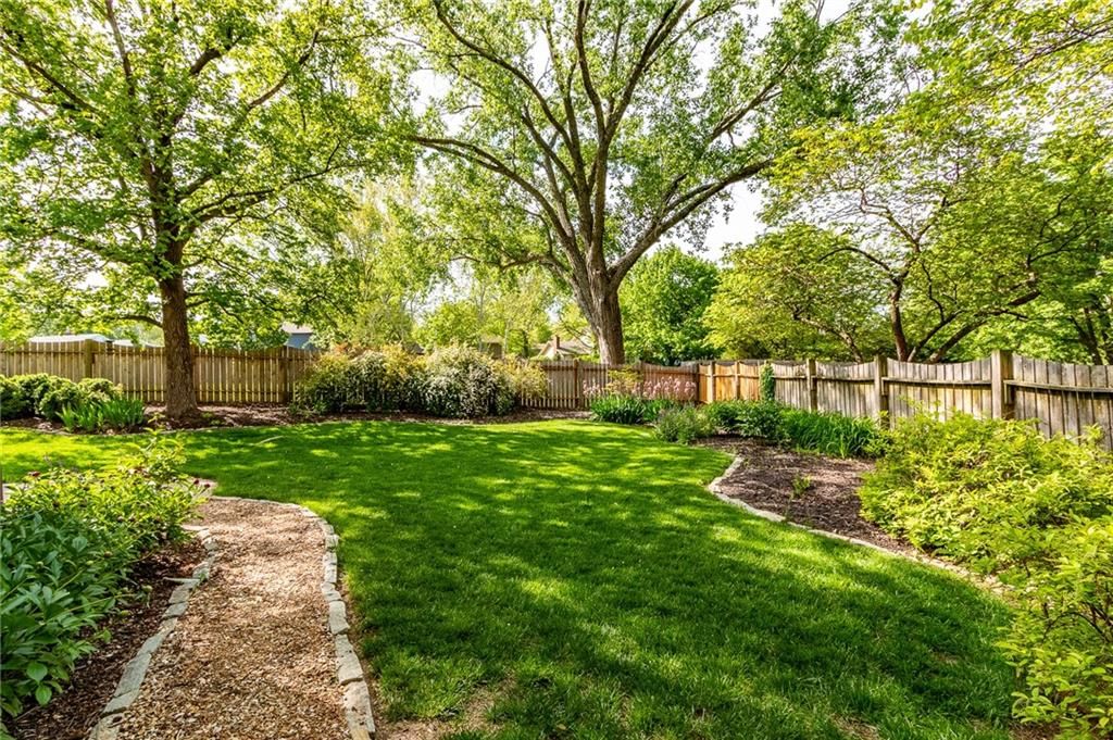 3515 Riverview Court — photo 8