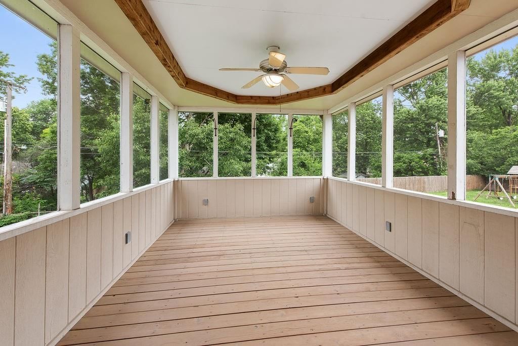 6710 Woodson Road — photo 32