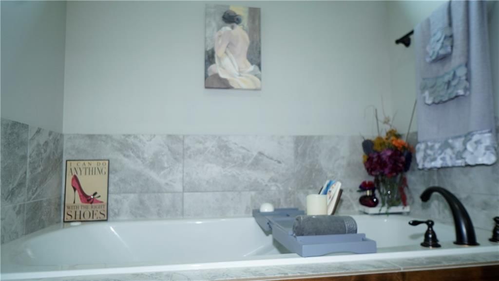 6418 N 141st Street — photo 14