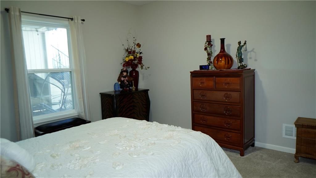 6418 N 141st Street — photo 30