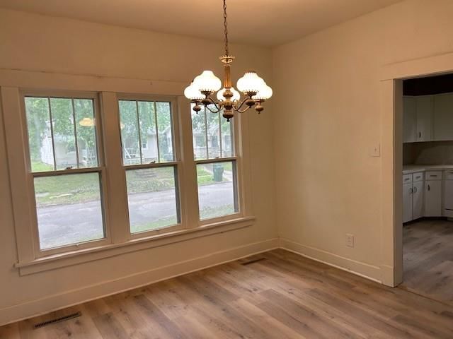 2823 Clark Avenue — photo 5