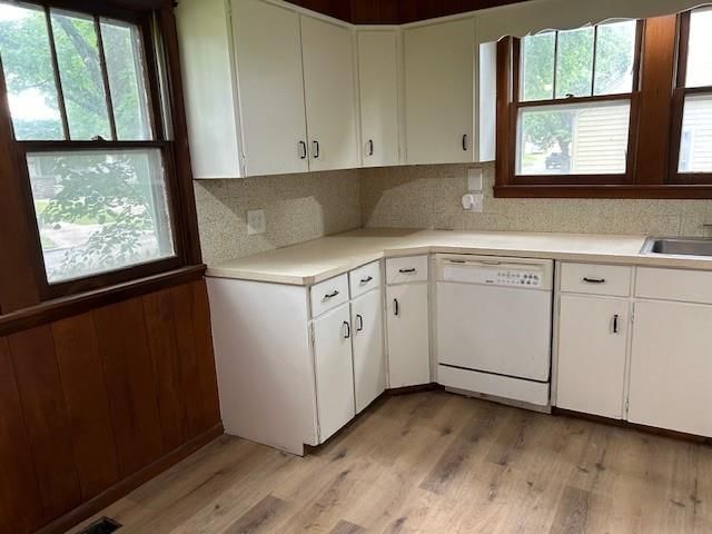 2823 Clark Avenue — photo 9