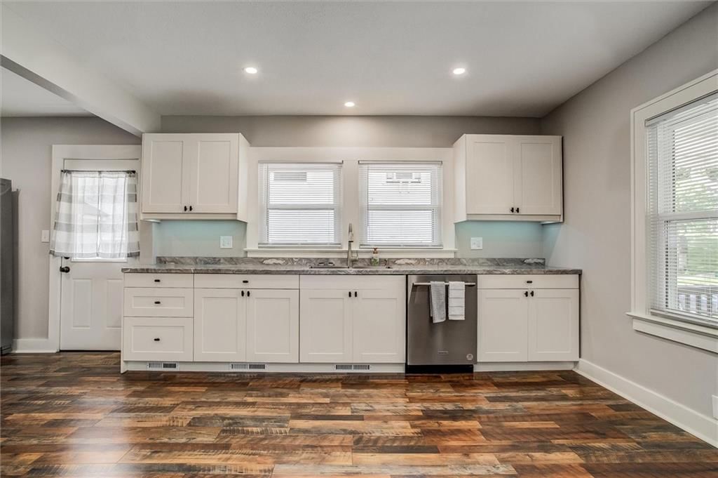 5135 tracy Avenue — photo 13