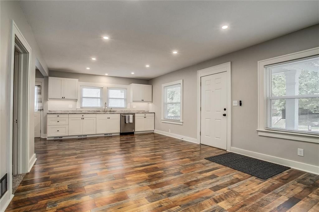 5135 tracy Avenue — photo 10