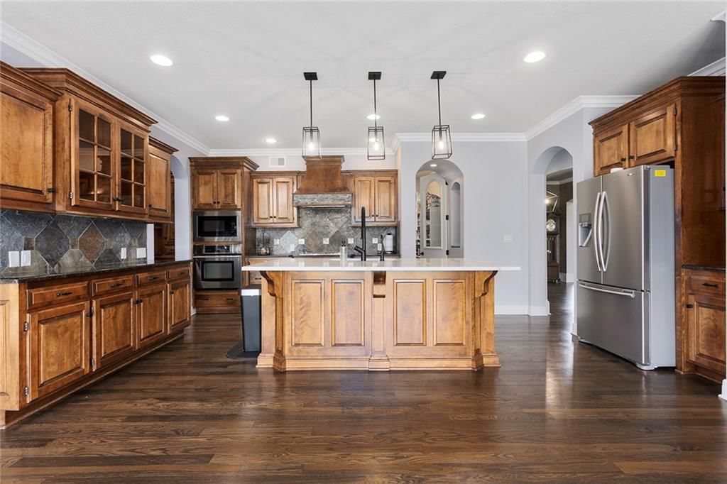 10603 N Dalton Avenue — photo 9
