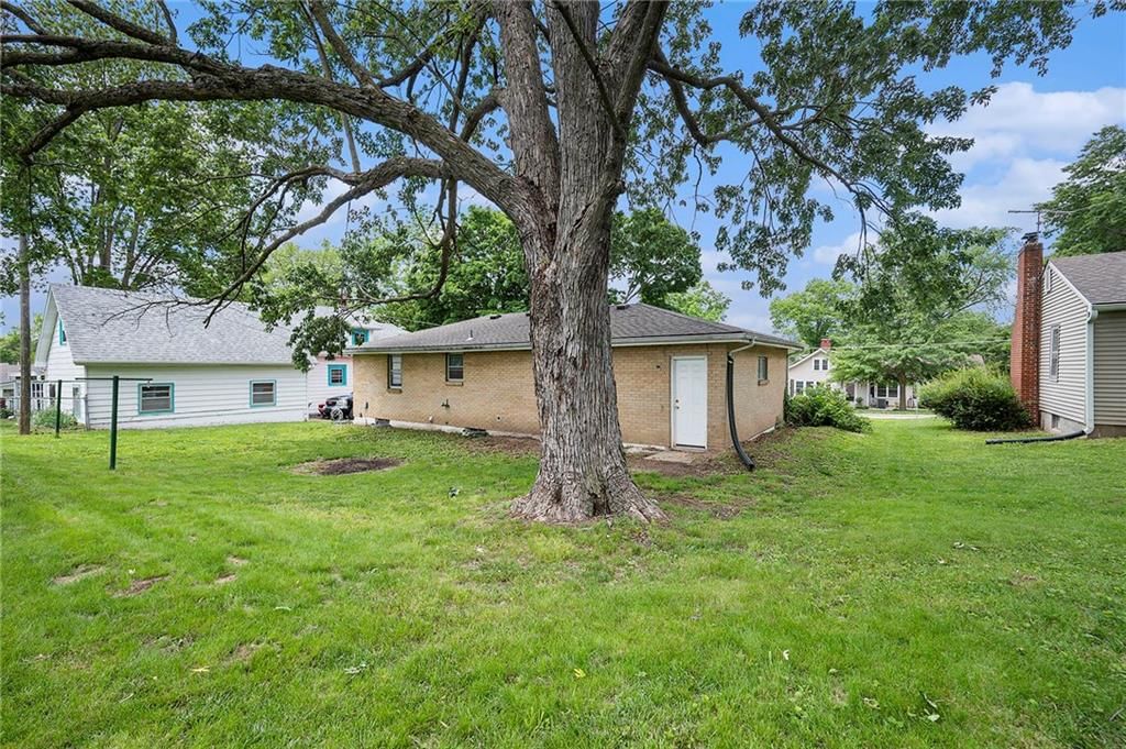 501 Maple Avenue — photo 3