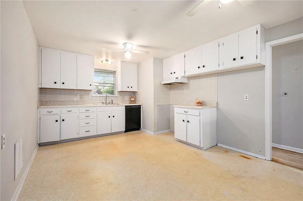 501 Maple Avenue — photo 6