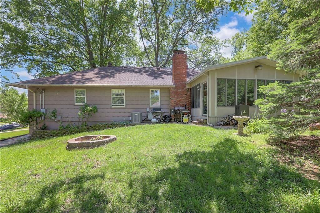 6902 NW BIRCH Court — photo 32