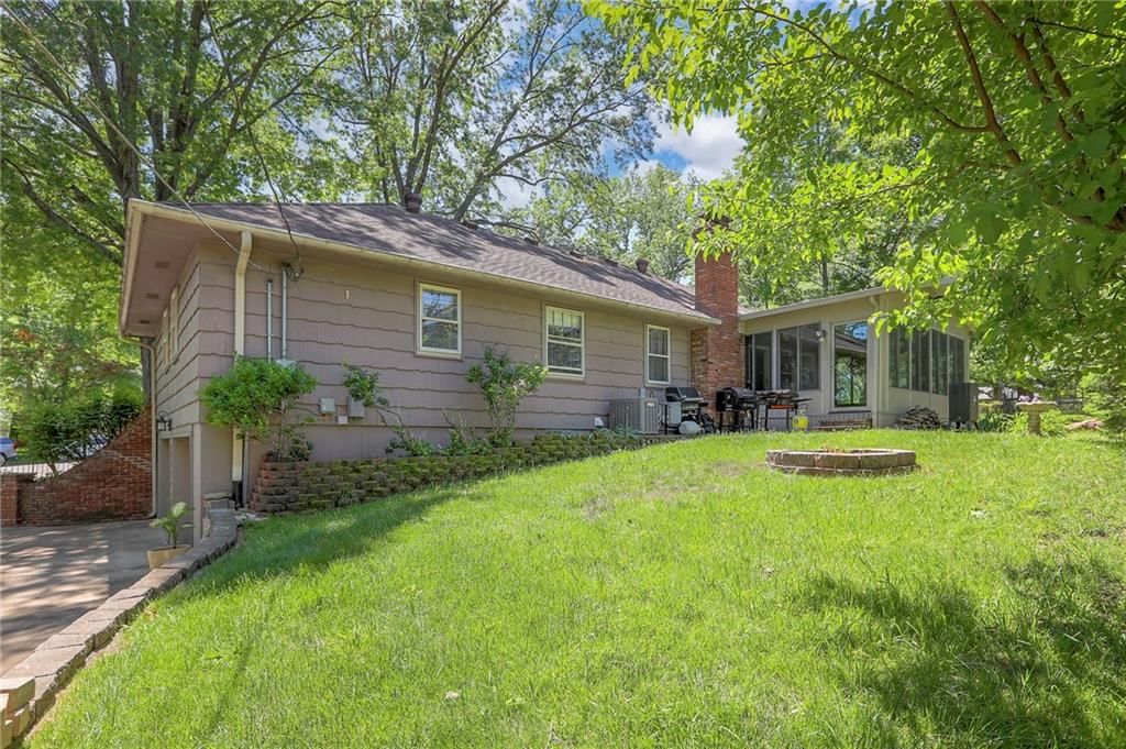 6902 NW BIRCH Court — photo 33