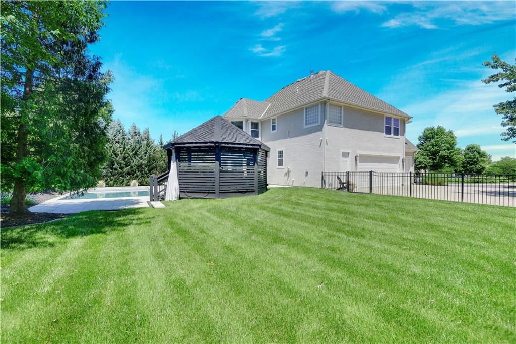 14732 Maple Street — photo 55