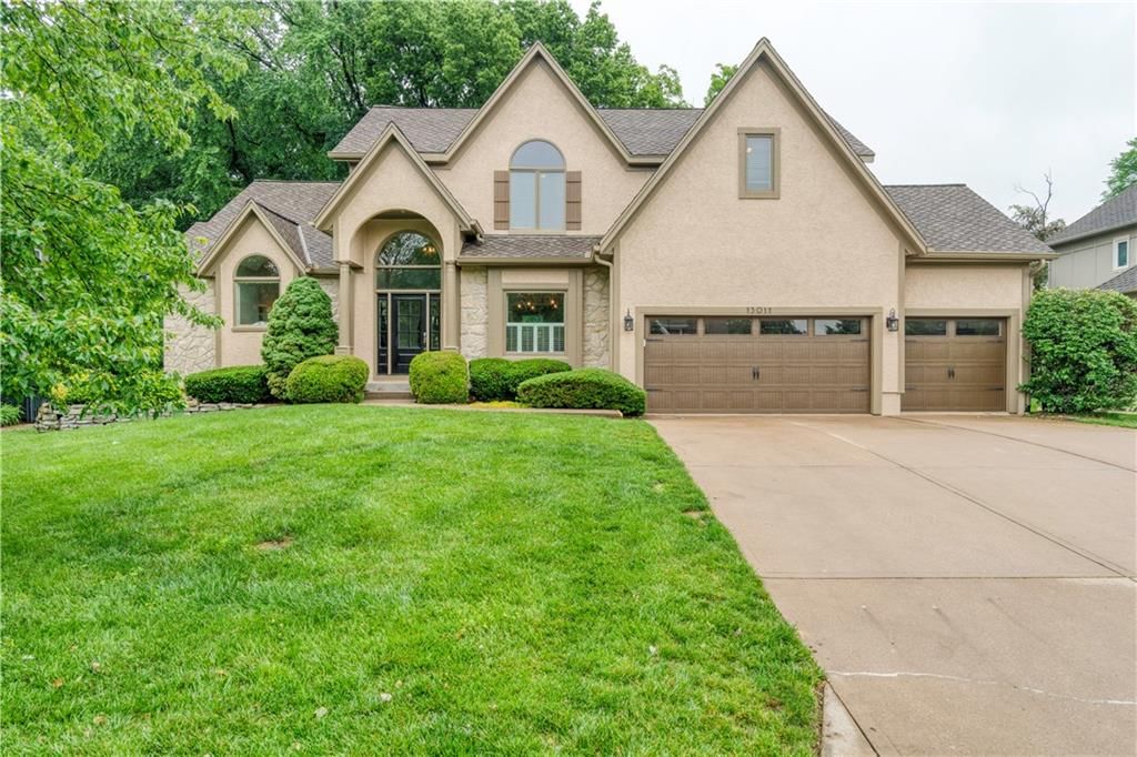 13011 Long Street, Overland Park, KS