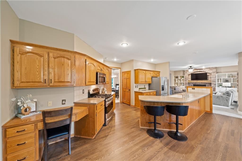 14450 W 146th Terrace — photo 5