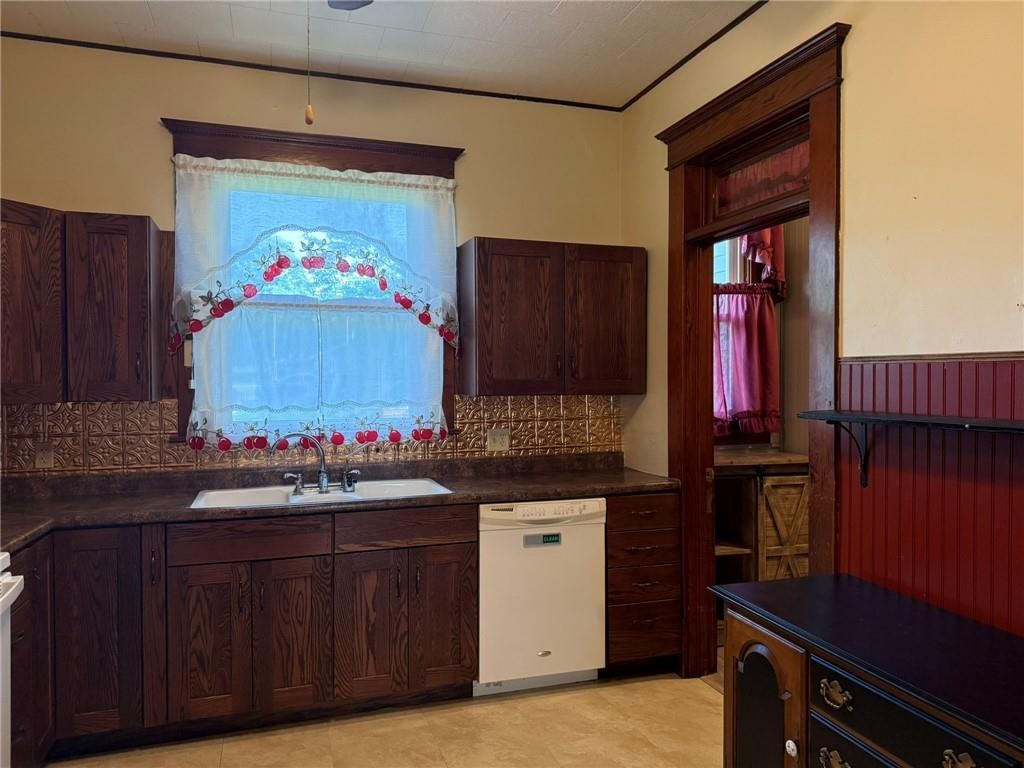 412 S Maple Street — photo 27