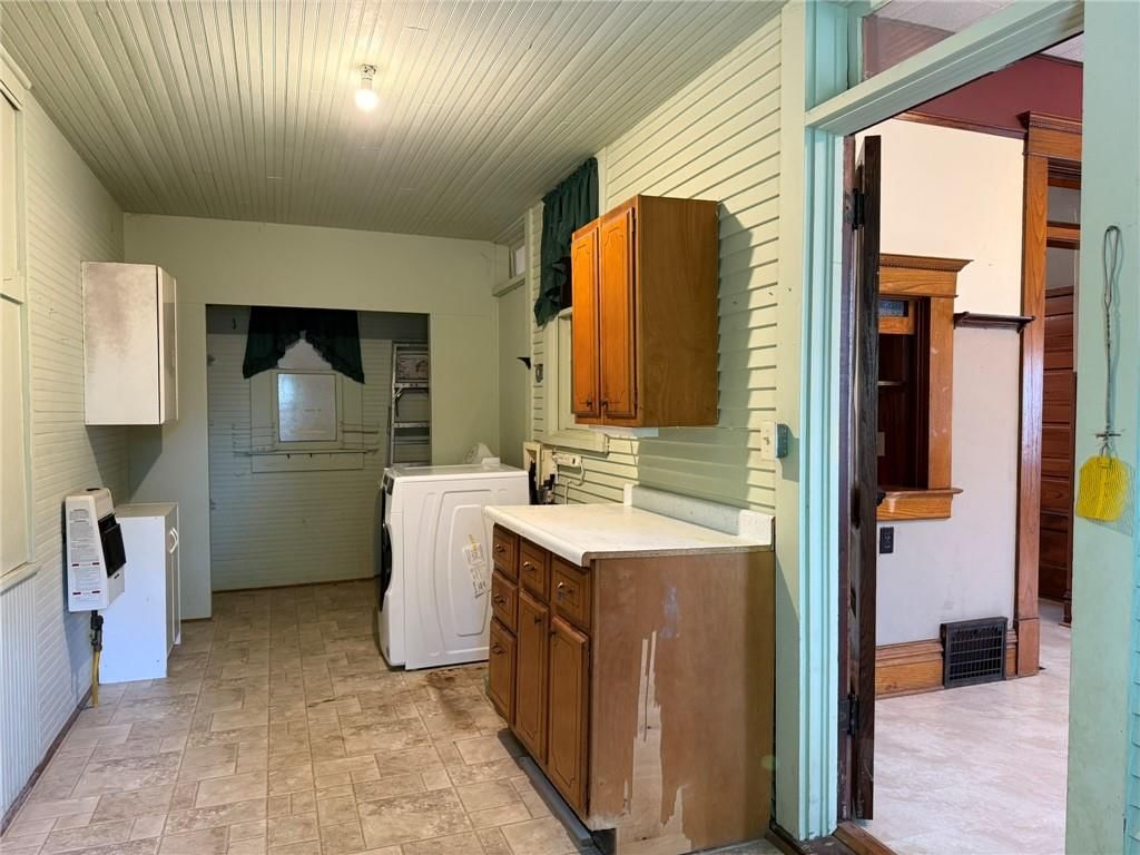 412 S Maple Street — photo 44