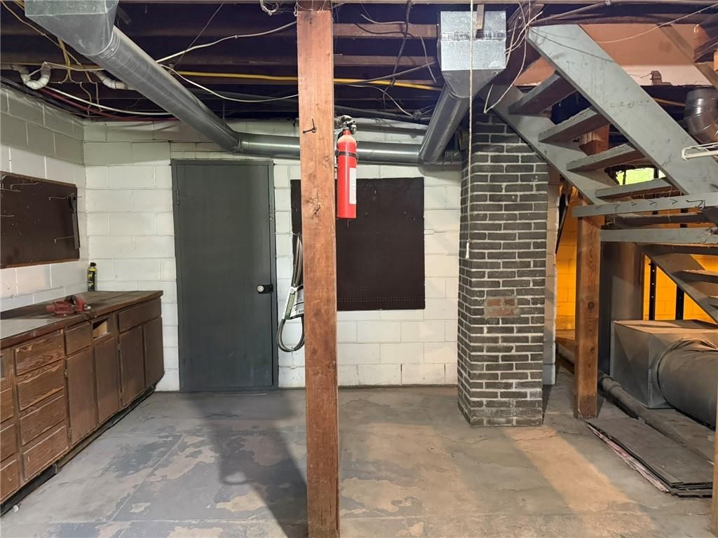 412 S Maple Street — photo 66