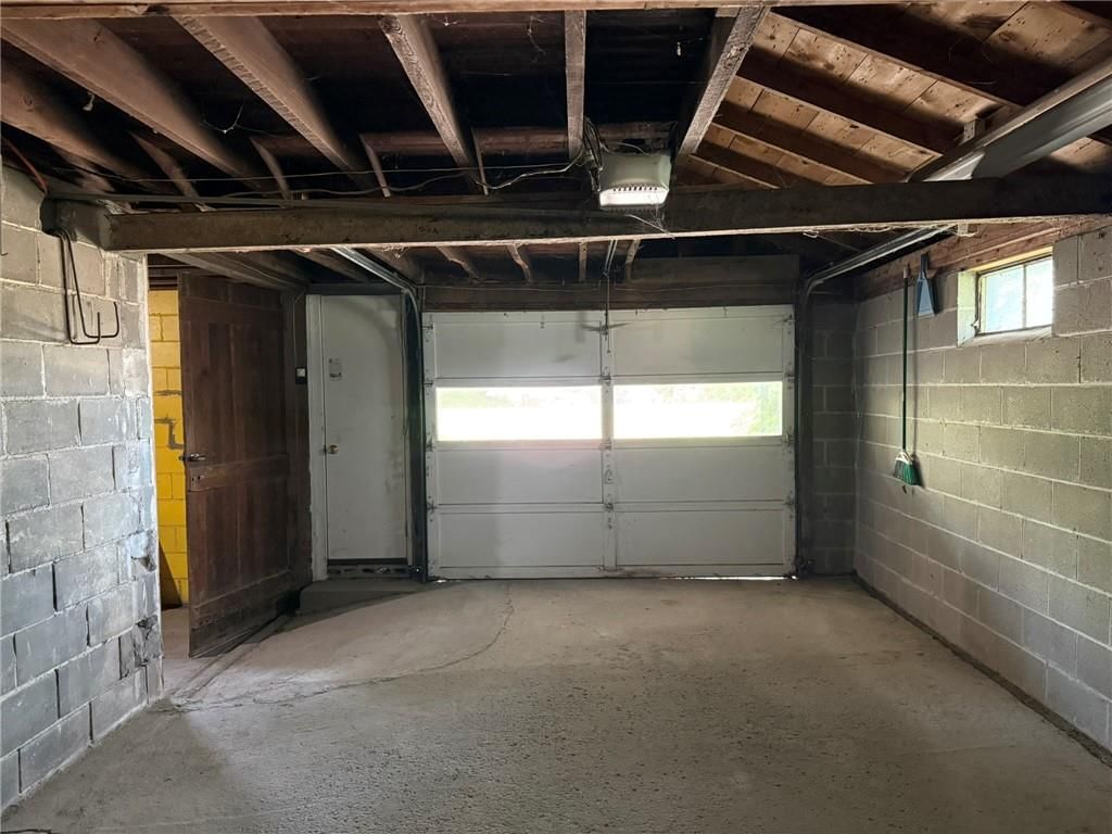 412 S Maple Street — photo 71