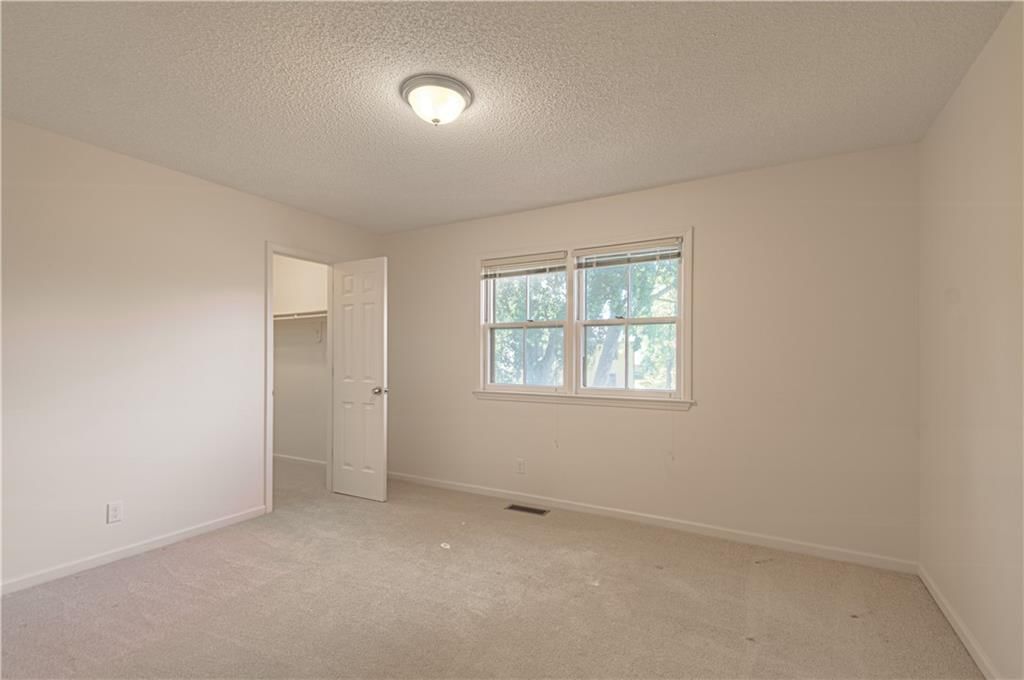 10419 W 50th Terrace — photo 11