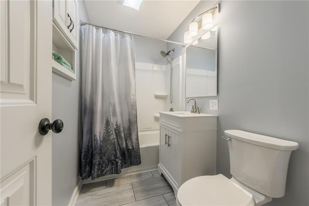 208 JACKSON Avenue — photo 14