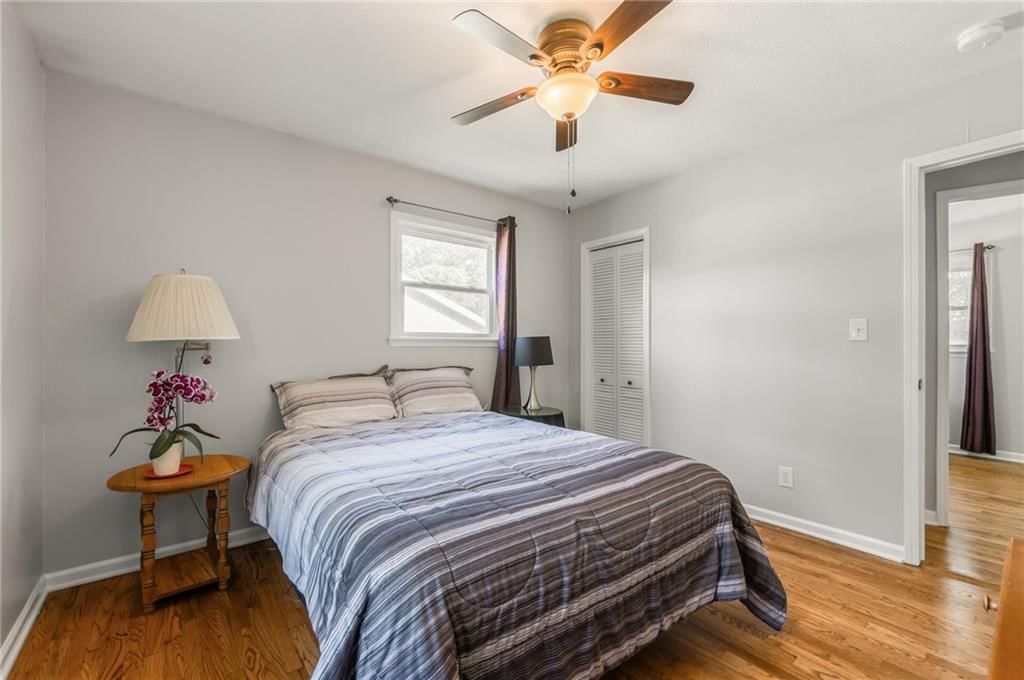 208 JACKSON Avenue — photo 16