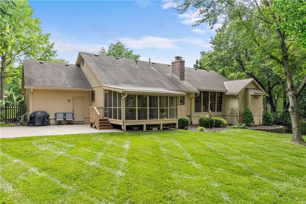 1401 Wildwood Drive — photo 3