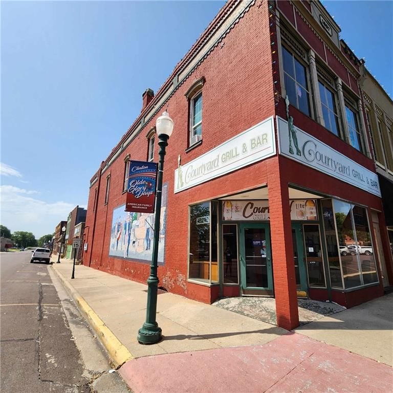 100 W Jefferson Street — photo 2