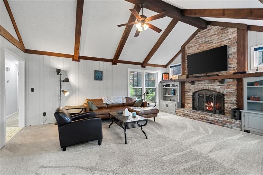 14613 S Locust Street — photo 9