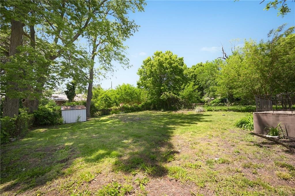314 N CRYSLER Avenue — photo 26