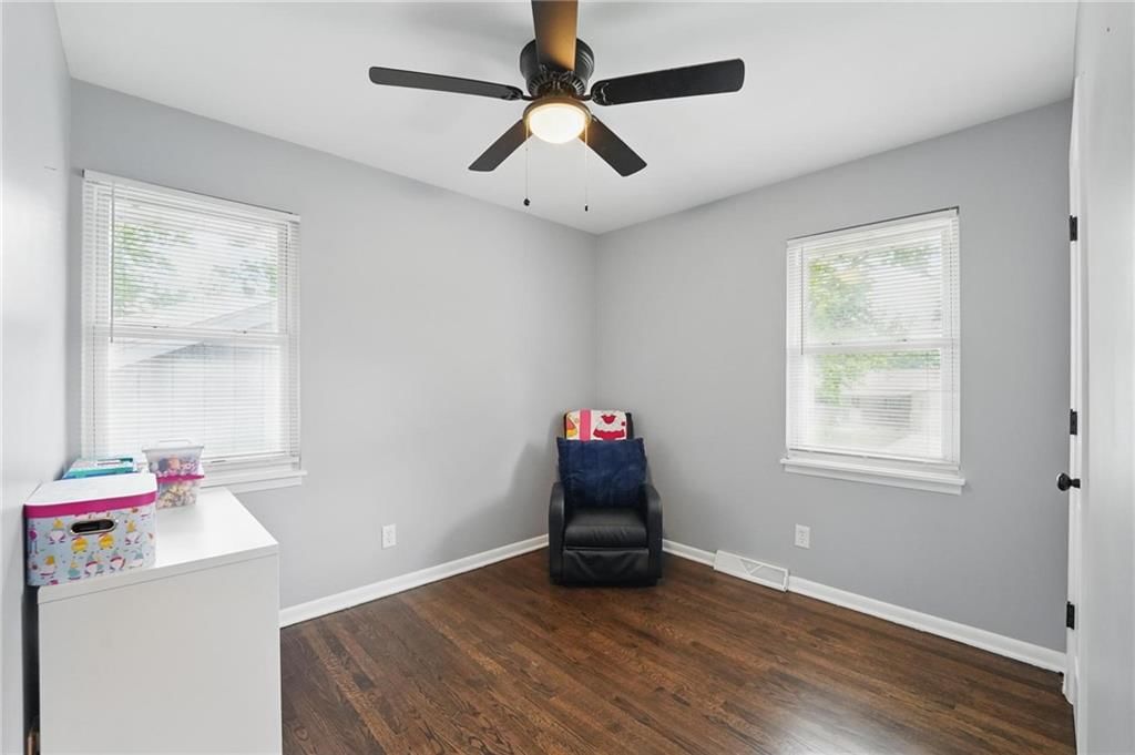 8822 N McGee Street — photo 11