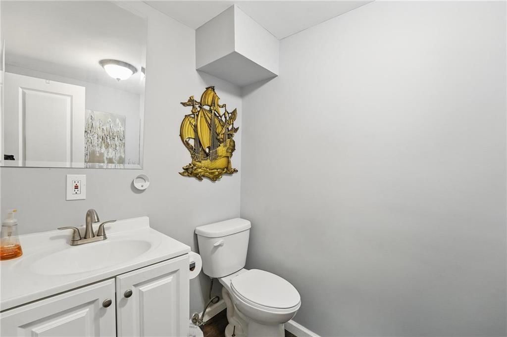 8822 N McGee Street — photo 16